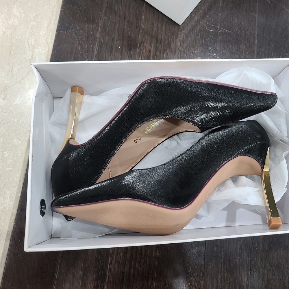 High heels - Picture 5 of 5